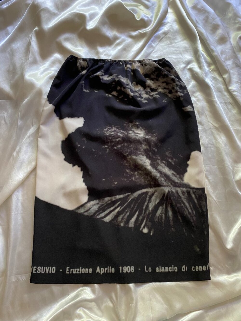 Rare A Détacher Mt. Vesuvius Newspaper Print Midi Skirt Avant Garde Size 4 - Picture 7 of 7